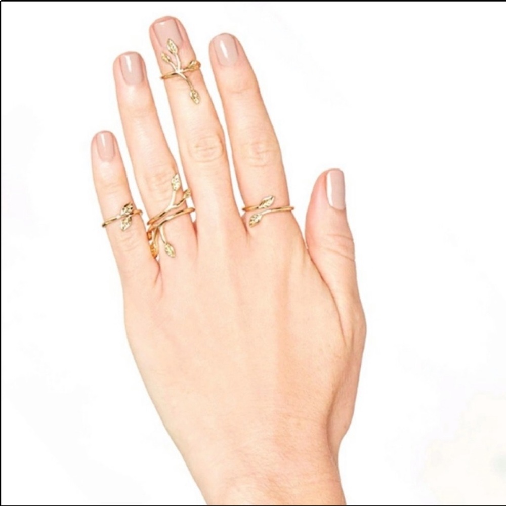 Faux Gold 4pc Wrapping Leaves Rings Set - Picture 2 of 3